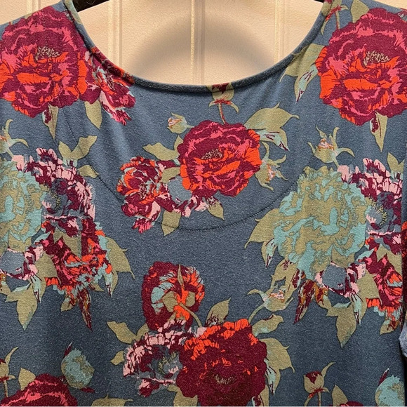 Soft Surroundings Beautiful Blue Floral Design Ismerelda Dress. Size Large. - Picture 6 of 12